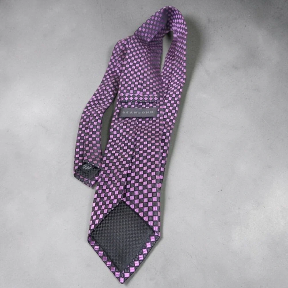 Sean John Silk Tie Mens Pink Black Checkered Grid Square Pattern VTG Y2K 3.5